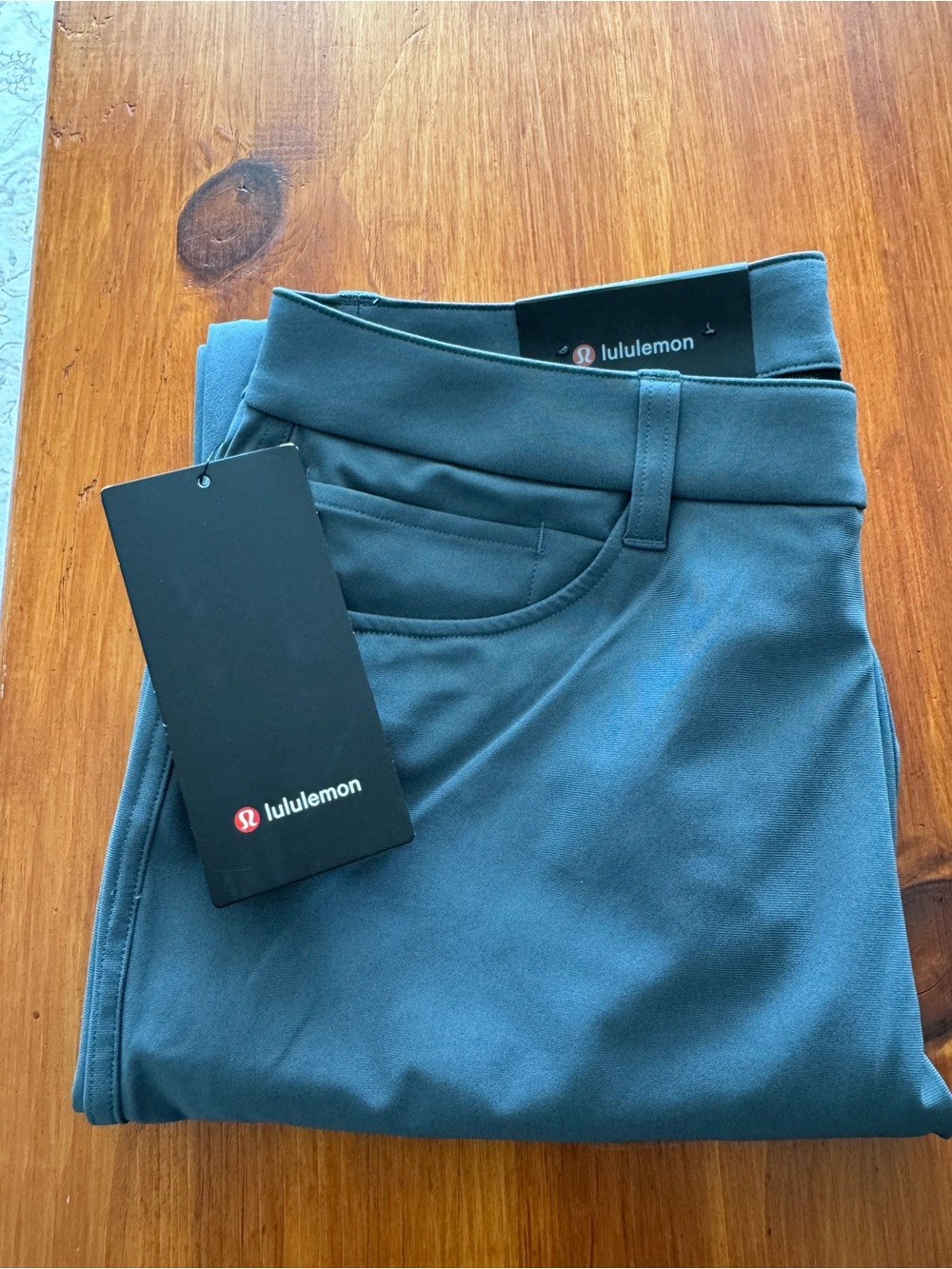 lululemon athletica Men’s Teal Jogger Pants